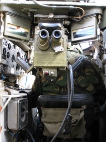 Commanders view inside the OT90